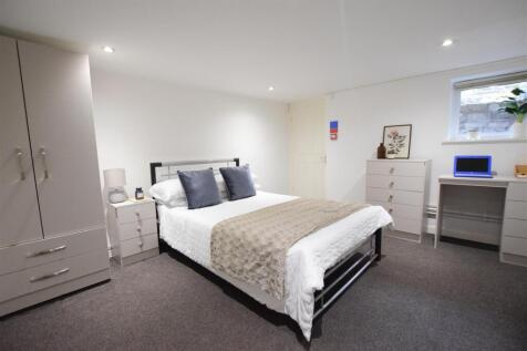27/28 - West Parade - Student House photo 3