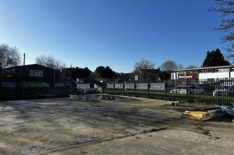 Secure concrete yard