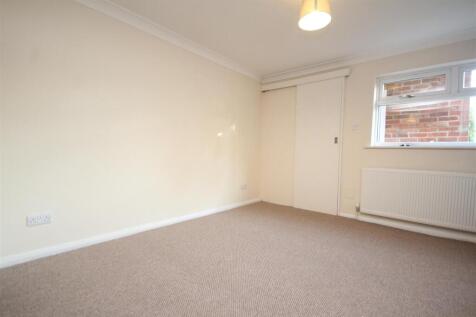 Bramley, Guildford photo 5