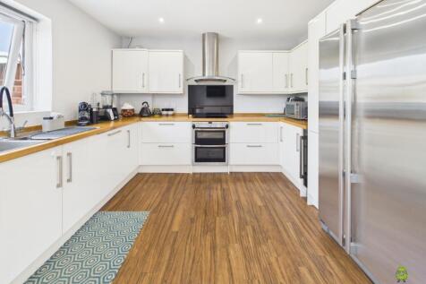 Presented by Clinton at EweMove Bexleyheath and Da
