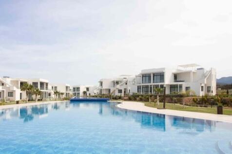 2-bedroom modern garden apartment + communal swimming pools + within a perfect holiday complex with many amenities  Image 9999 2