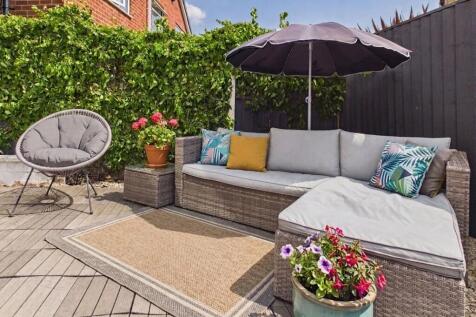 Rear Garden (Virtually Enhanced)