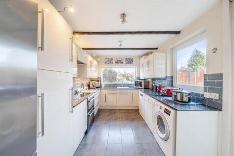 Watford Road - Kitchen.jpg