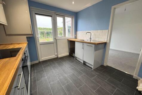 Plumpton Avenue, Blackpool, FY4 3RB photo 4