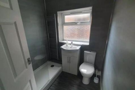 Flat 2 , 23 Clarendon Road, Birmingham photo 5