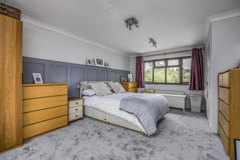 1 Conifer Drive, Hambrook-PorticoMarketing-Nexa-9.