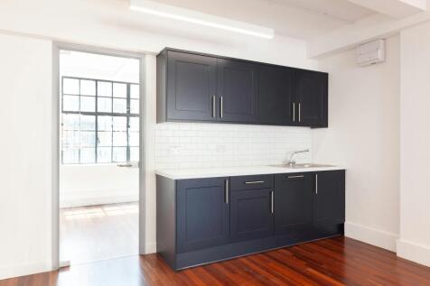 4th Floor [East]07.jpg