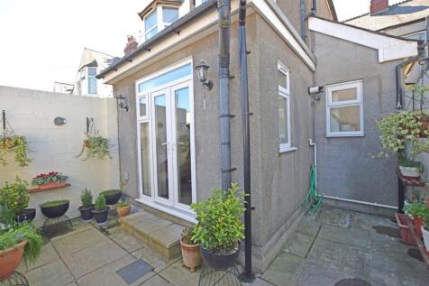 G-F Court Yard V2.jpg