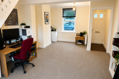 Brookvale, Basingstoke, Hampshire, RG21 photo 3