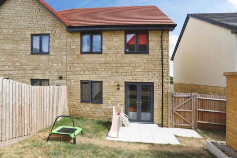 Rear Exterior/Garden