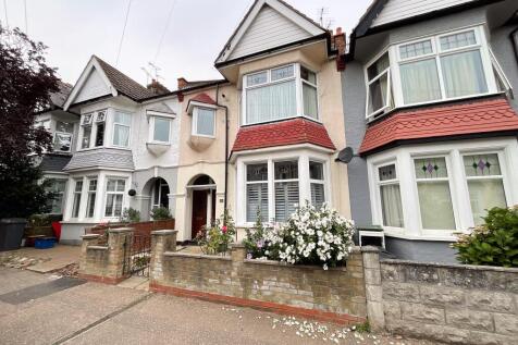 Westcliff-on-sea, SS0 - property photo