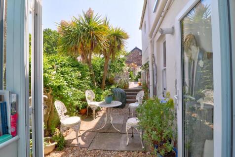 Rear garden new.jpg