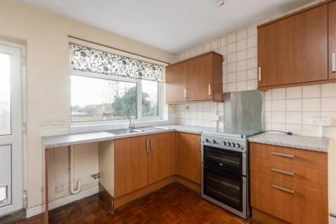 Station Road 38 Kitchen-3.jpg