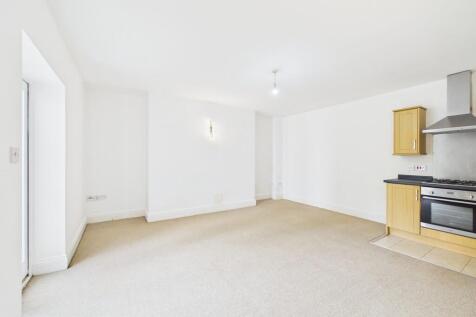 St. Georges Road, Cheltenham GL50 3DU photo 4