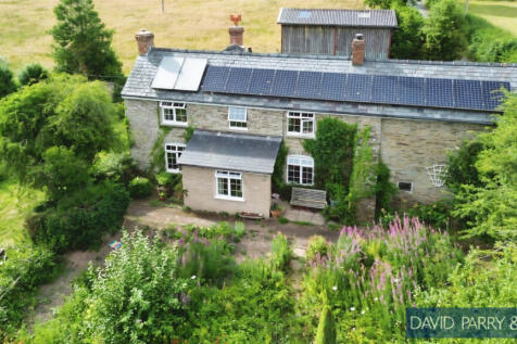 Attractive Smallholding Country Property