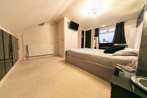 Loft conversion bedroom