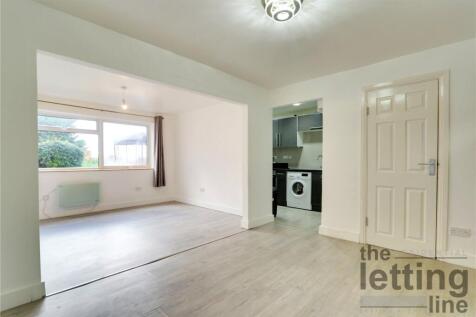 Dunraven Drive, Enfield, Middlesex, EN2 photo 2