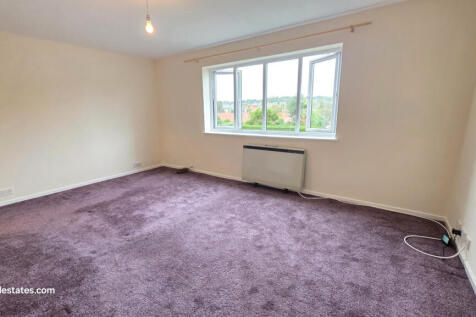 STUDIO ROOM