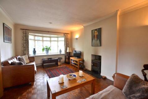 Living Room 1.JPG