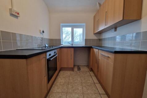 2 Bedroom Apartment for sale on Burnthill Lane Ru
