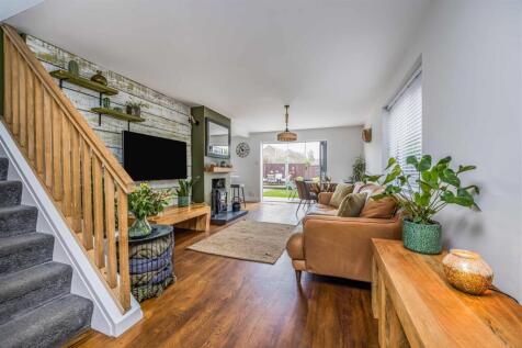 5 Culver Drive, Hayling Island-Small-PorticoMarket