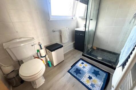 IMG-20250805-WA00...