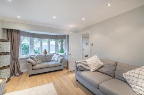 5 Abbots Mere Close-18.jpg