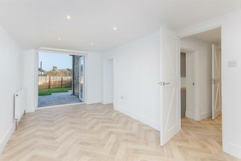 Reception or 3rd Bedroom