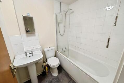 c7bc6109-Bathroom