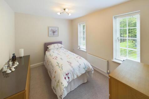 CAM02570G0-PR0020-ST