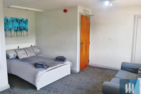 Florences Studios, 6 Macaulay Street, Huddersfield, HD1 photo 3