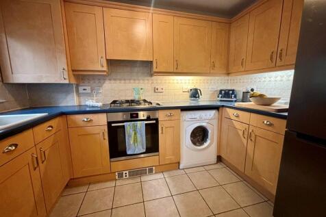 Churchill Avenue, Bishops Waltham photo 3