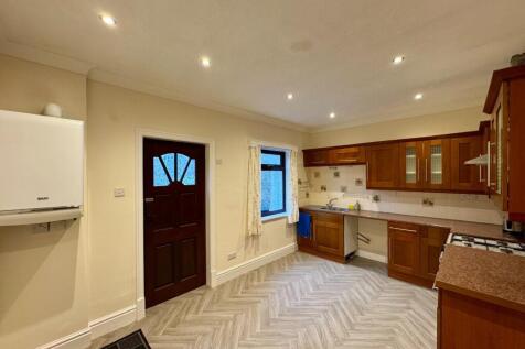 Avondale Street, Colne photo 5
