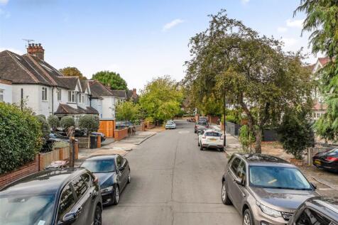 Kinnaird Avenue, W4 - FOR SALE