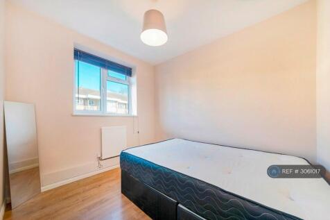 Smithwood Close, London, SW19 photo 4