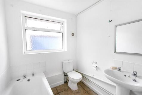 Salisbury Street, Swindon, Wiltshire, SN1 photo 4