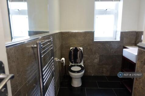 Toilet/ Shower Room - View 2