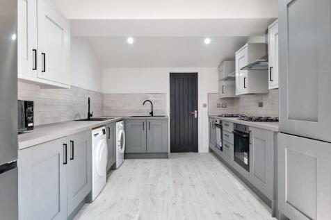102 Hanover Street, Swansea, Wales, SA1 photo 4