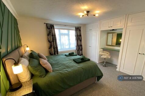 Saffron Court, Sherborne, DT9 photo 3