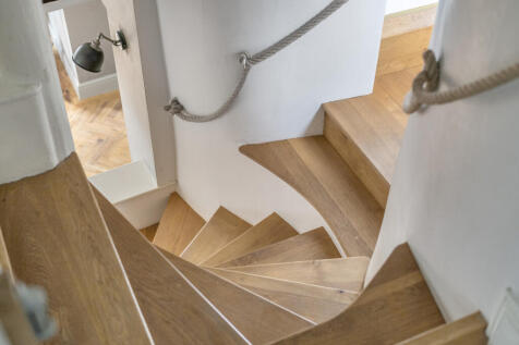 25-6819d8f0b733c-...