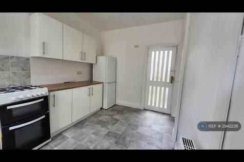 Grosvenor St, Rochdale, OL11 photo 4