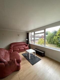 Vernon Close, Leamington Spa photo 3