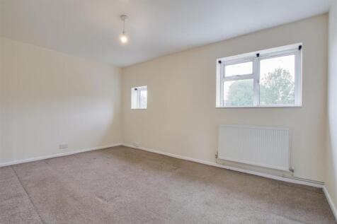 Lakeside Road, Cheshunt, EN8 photo 5