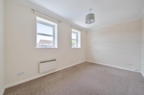 Cowslip Close, Gosport, Hampshire, PO13 photo 4