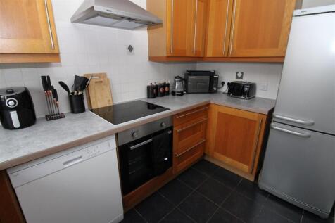 kitchen 2.JPG