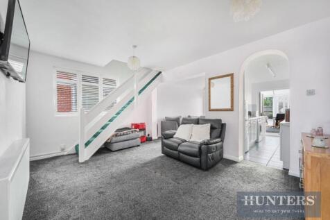 LANGLEY AVENUE (3).jpg