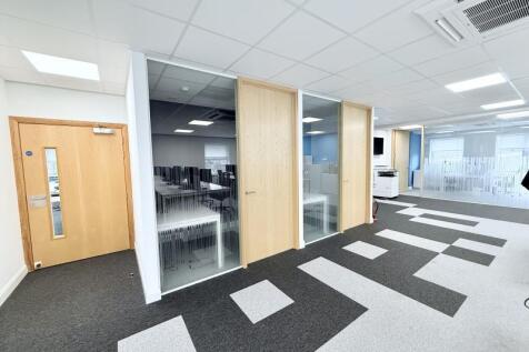 Office to rent Image 7