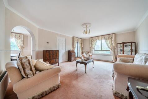 Living room.jpg