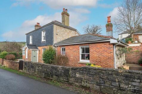 Welcome to 43 Clatterford Shute