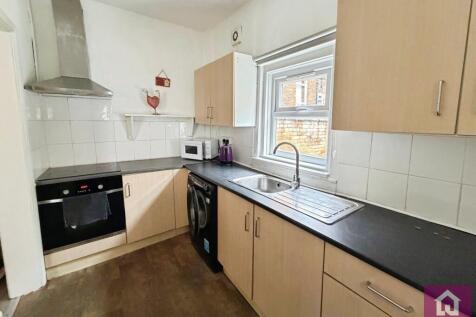 Longford Place, Manchester, Greater Manchester, M14 photo 3
